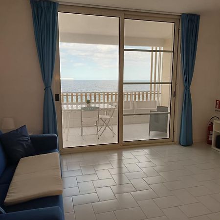 A Un Passo Dal Mare Apartment Полиняно а Маре Екстериор снимка