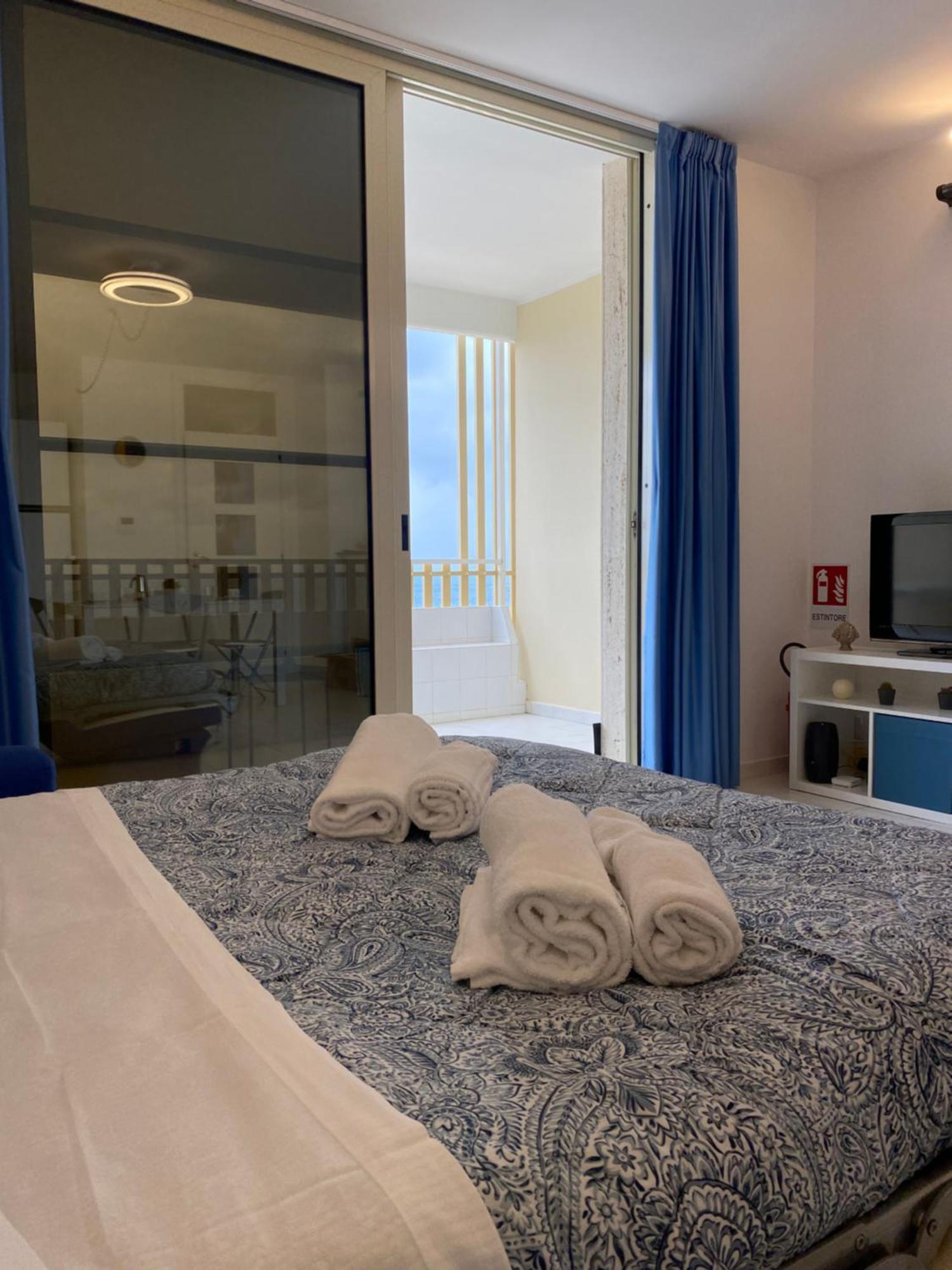 A Un Passo Dal Mare Apartment Полиняно а Маре Екстериор снимка