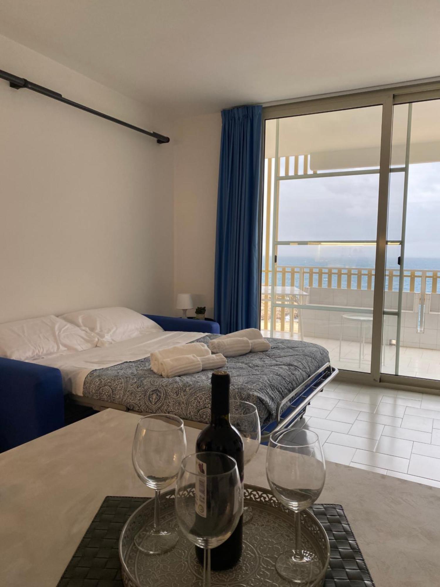 A Un Passo Dal Mare Apartment Полиняно а Маре Екстериор снимка