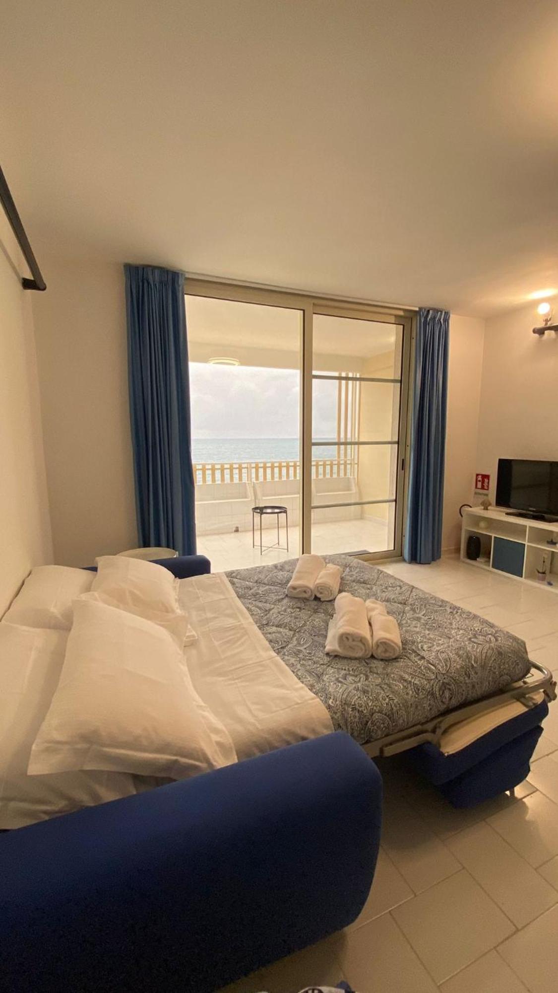 A Un Passo Dal Mare Apartment Полиняно а Маре Екстериор снимка