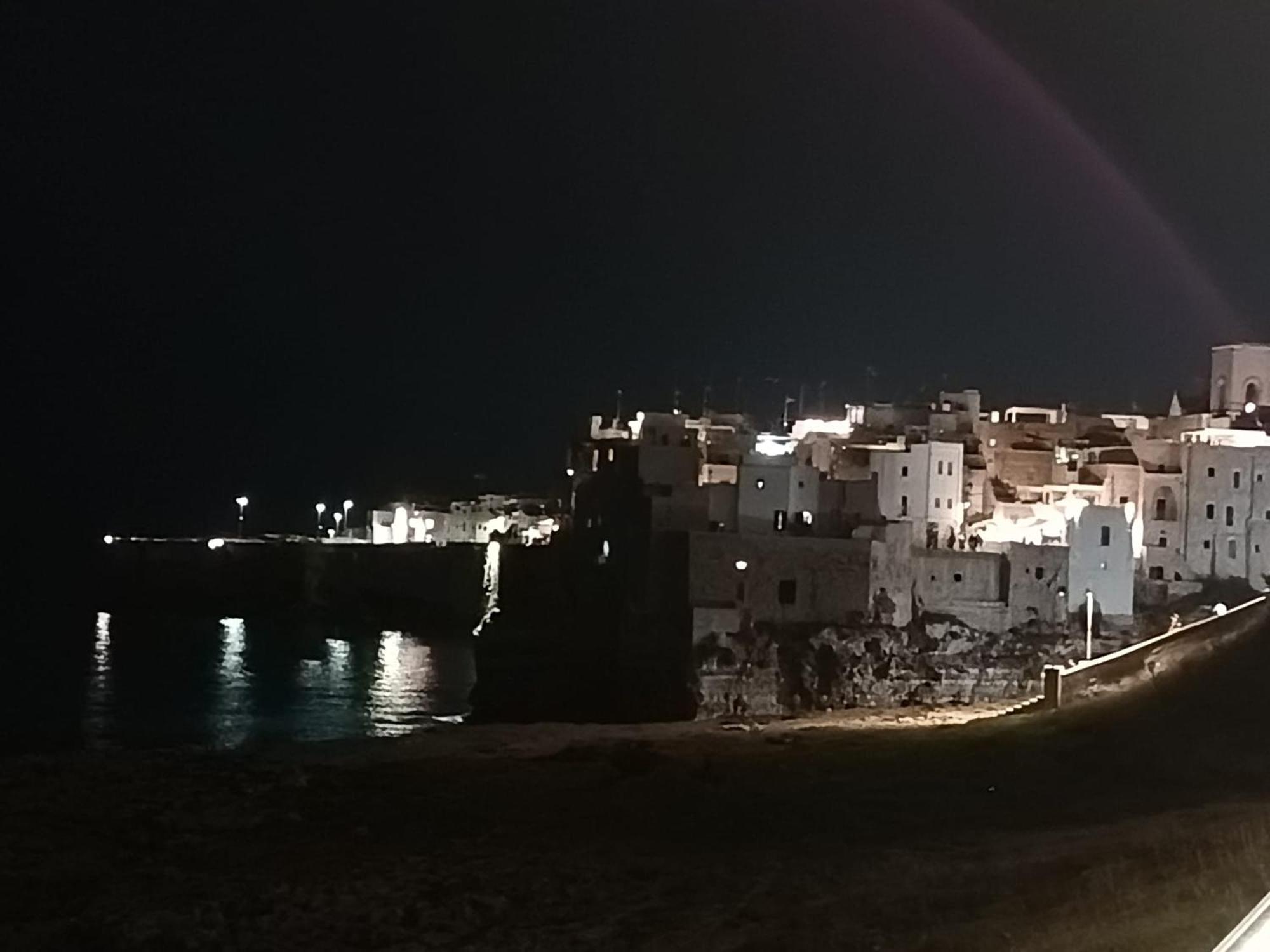 A Un Passo Dal Mare Apartment Полиняно а Маре Екстериор снимка