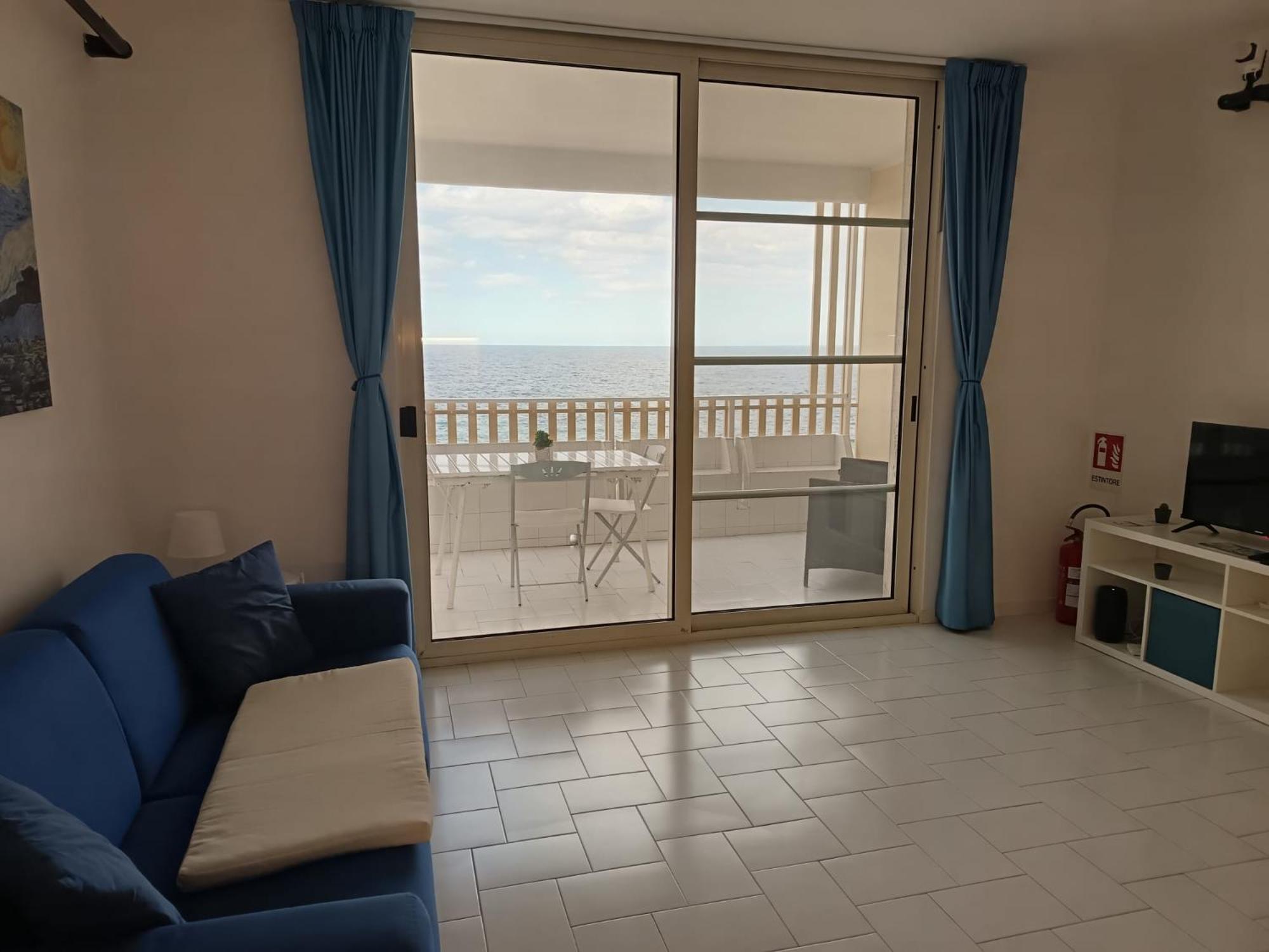 A Un Passo Dal Mare Apartment Полиняно а Маре Екстериор снимка